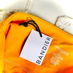BANDIER | S | NWT Bryn 7” Biker Yoga Short Seventies Sincerely Jules Collection